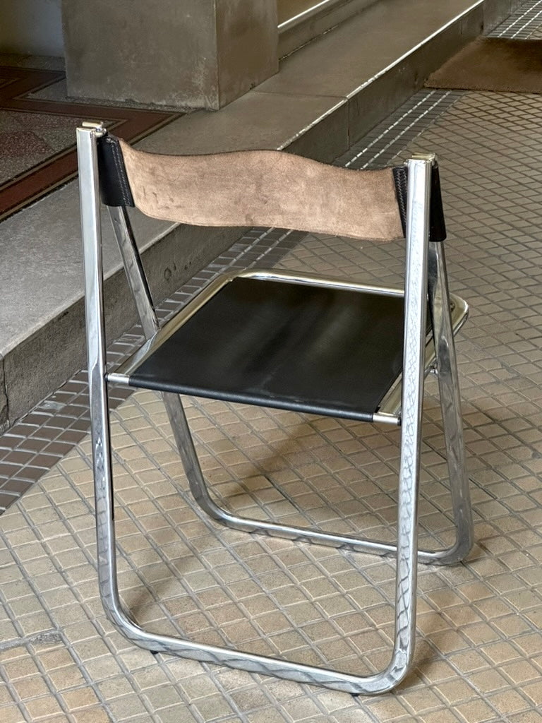Set of two “Tamara” folding chairs by Arrben, Italy 1970s, chrome and dark brown leather