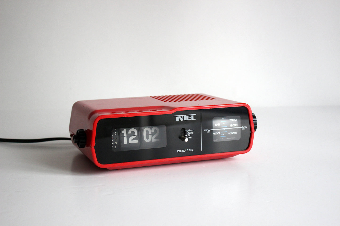Intel DRU 116 Flip Clock Radio β 1970s
