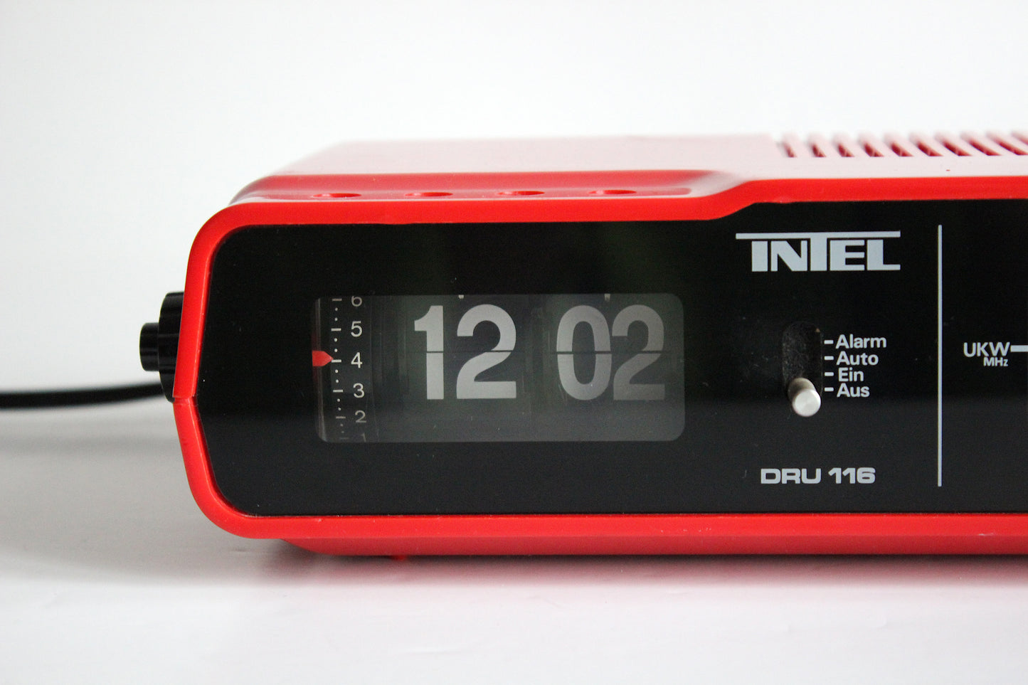 Intel DRU 116 Flip Clock Radio β 1970s