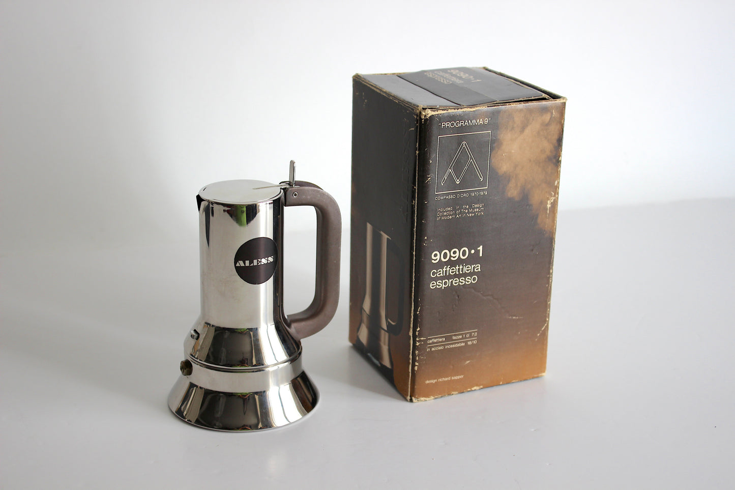 Alessi 9090 Espresso Maker. First Edition 1979. Richard Sapper (1 cup)