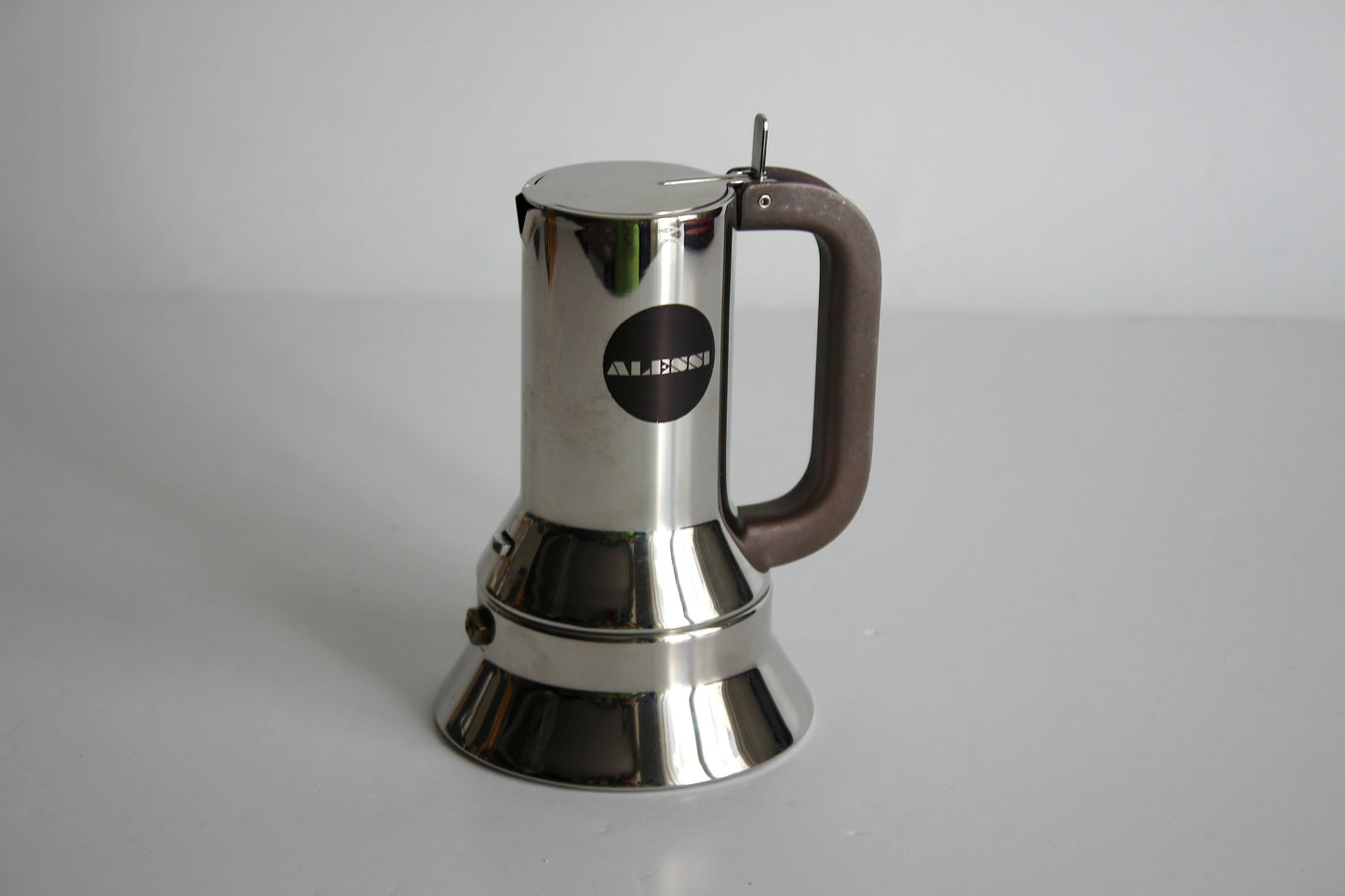 Alessi 9090 Espresso Maker. First Edition 1979. Richard Sapper (1 cup)