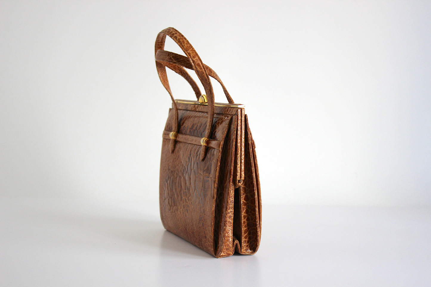 Thea – vintage crocodile leather handbag from the 1950s