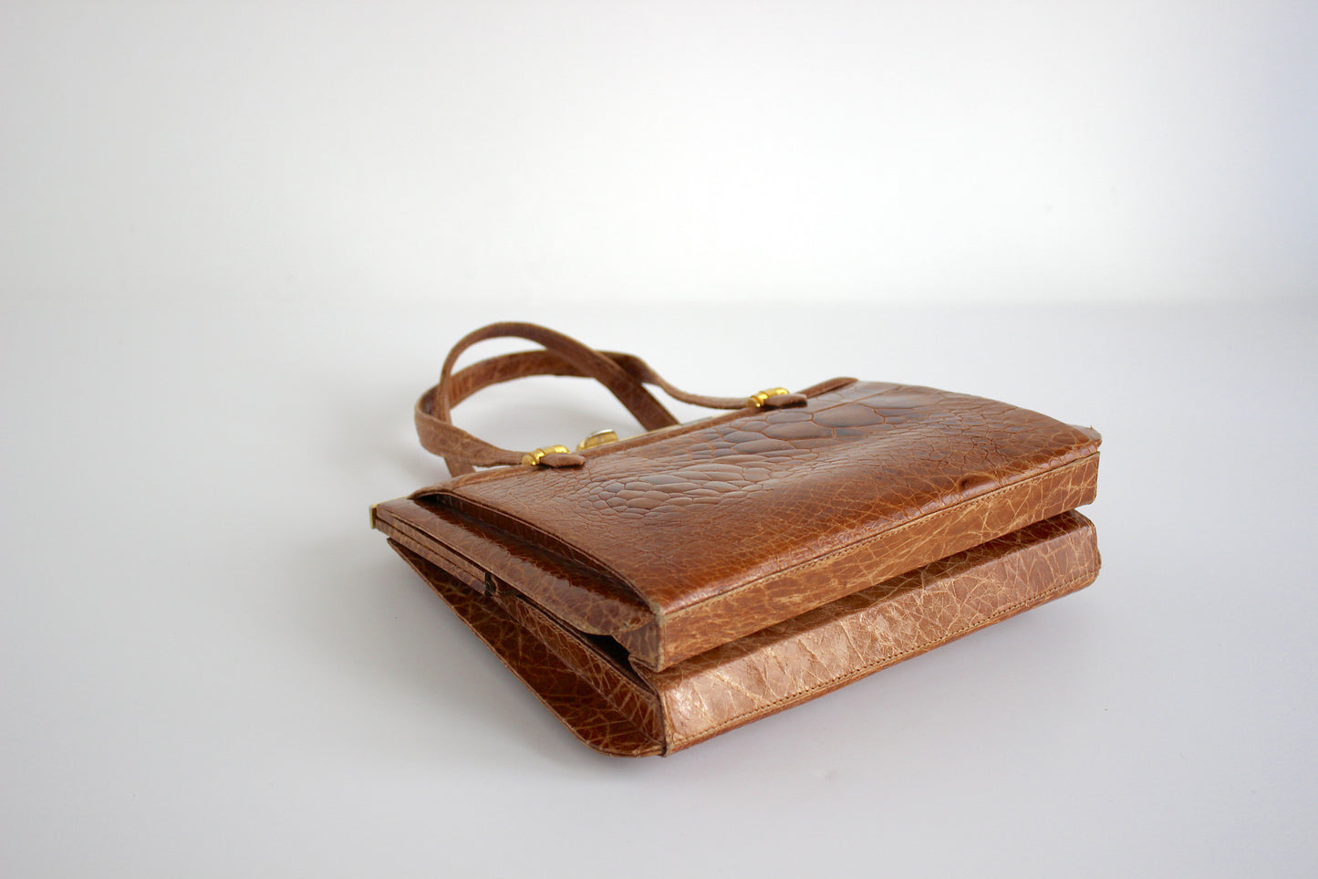 Thea – vintage crocodile leather handbag from the 1950s