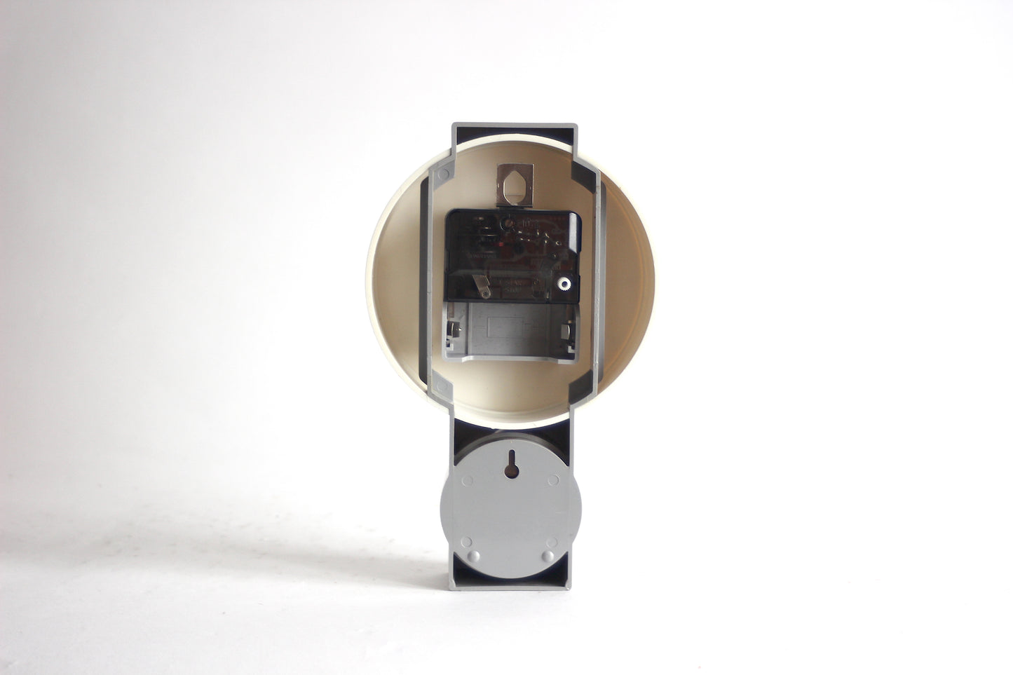 Junghans kitchen clock 331/900. Udo Schultheiss, Germany 1964.
