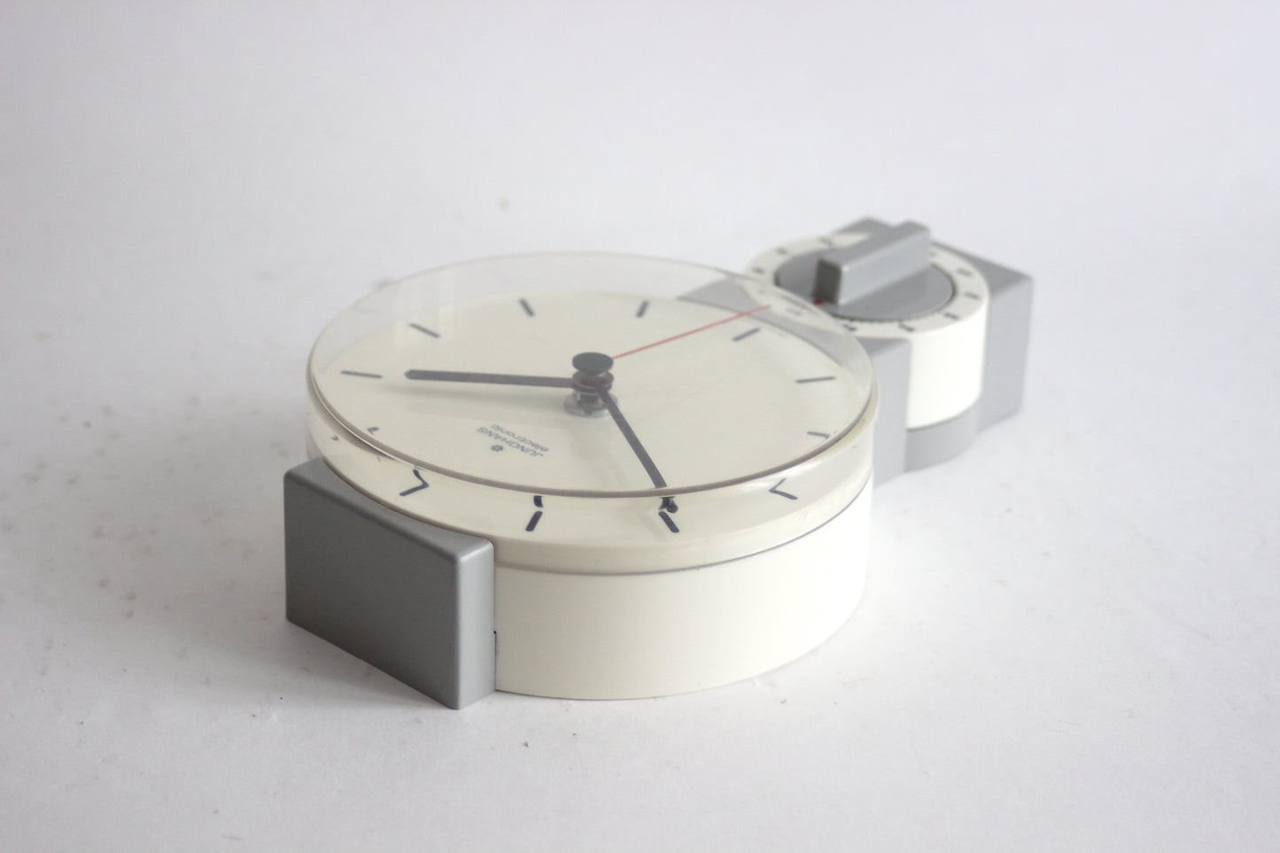 Junghans kitchen clock 331/900. Udo Schultheiss, Germany 1964.