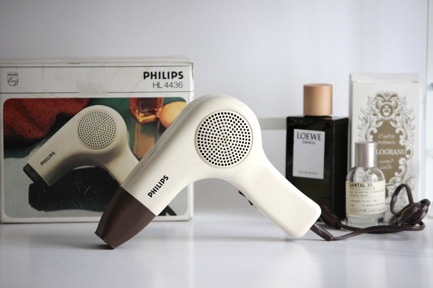 Vintage Ohilips hair dryer HL 4436 with original box – cream & brown 70s icon