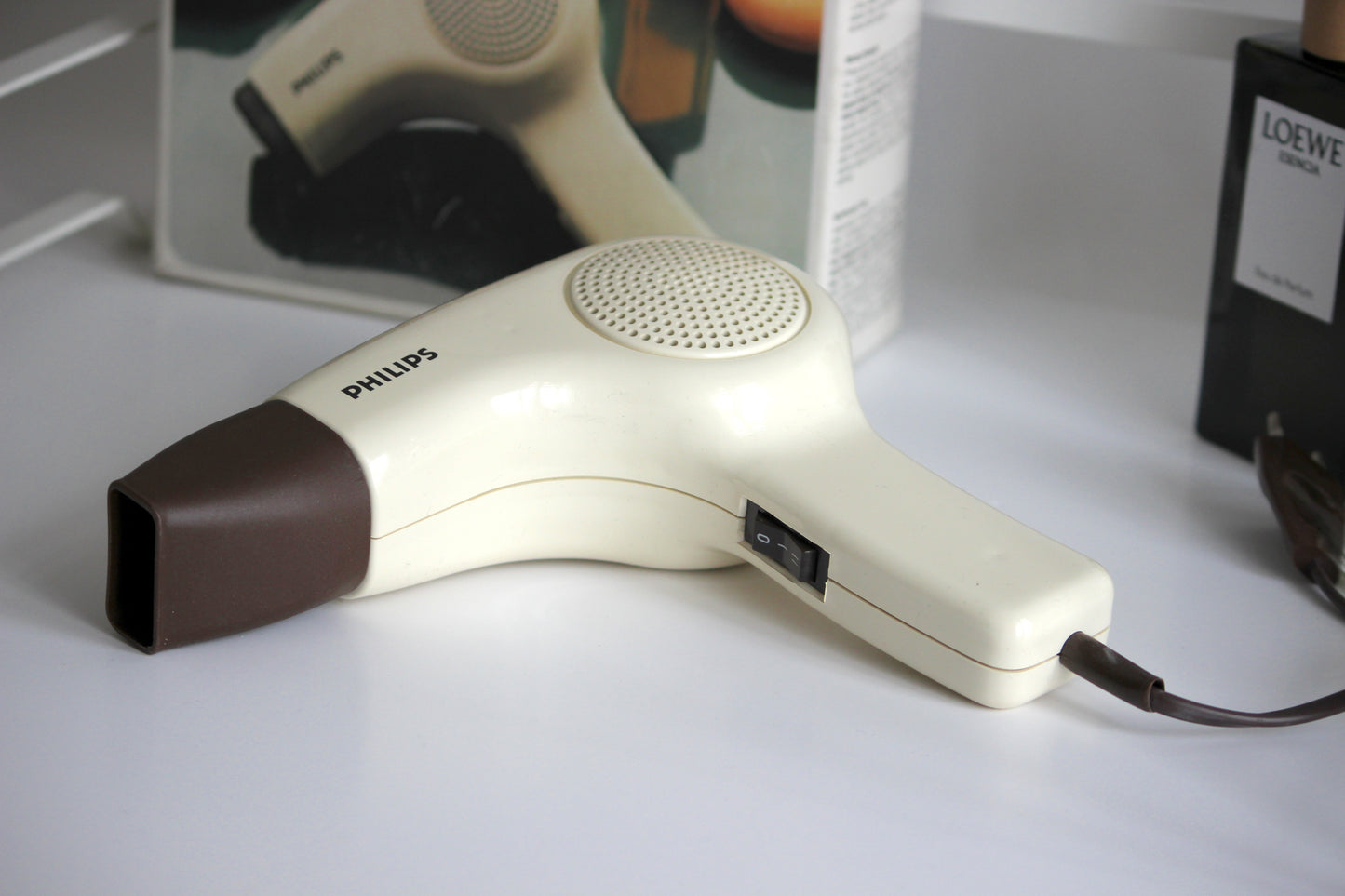 Vintage Ohilips hair dryer HL 4436 with original box – cream & brown 70s icon
