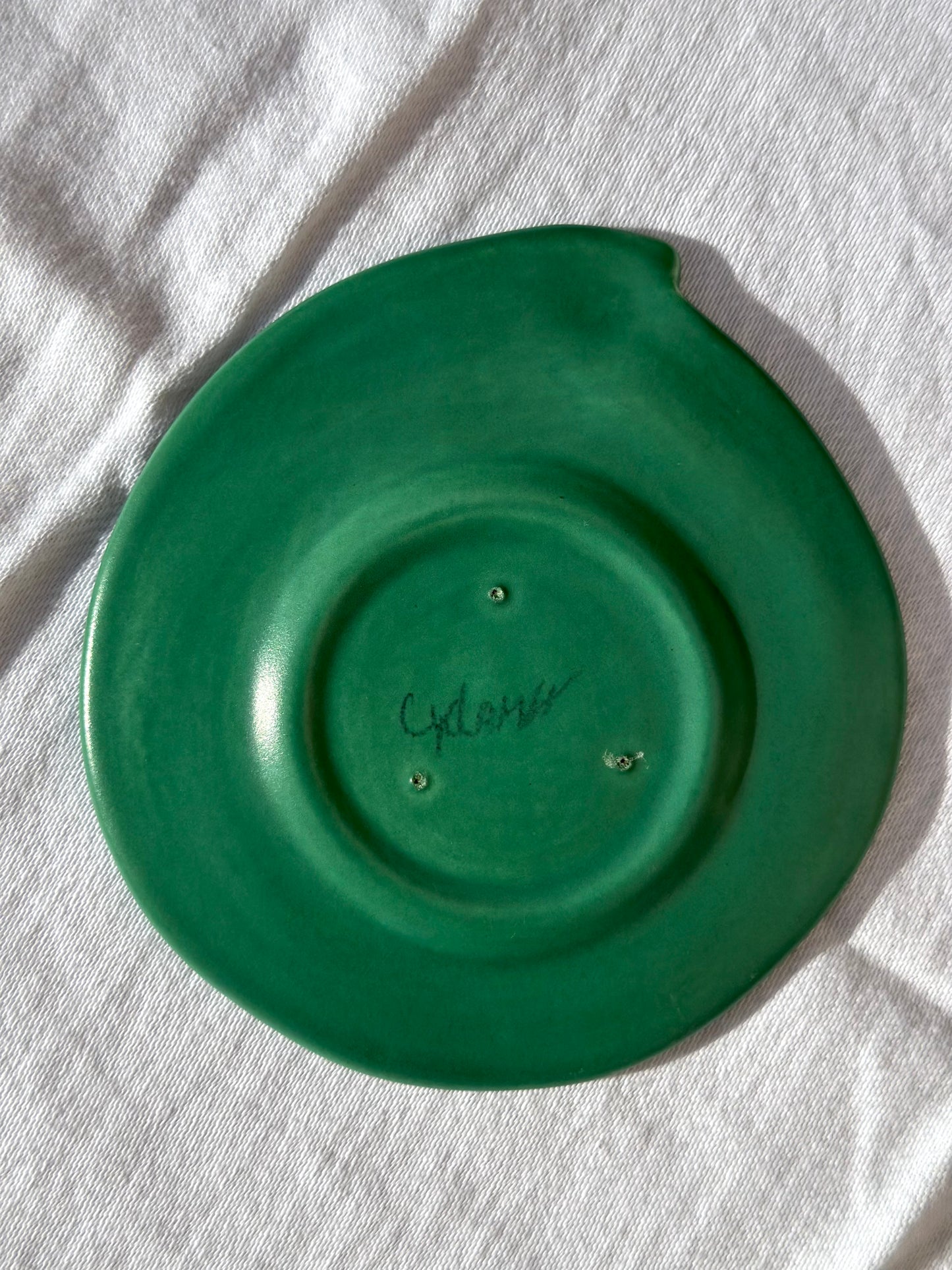 Julie Sanders “Cyclamen” dinnerware set – matte green ceramic, 20-piece, 1990s