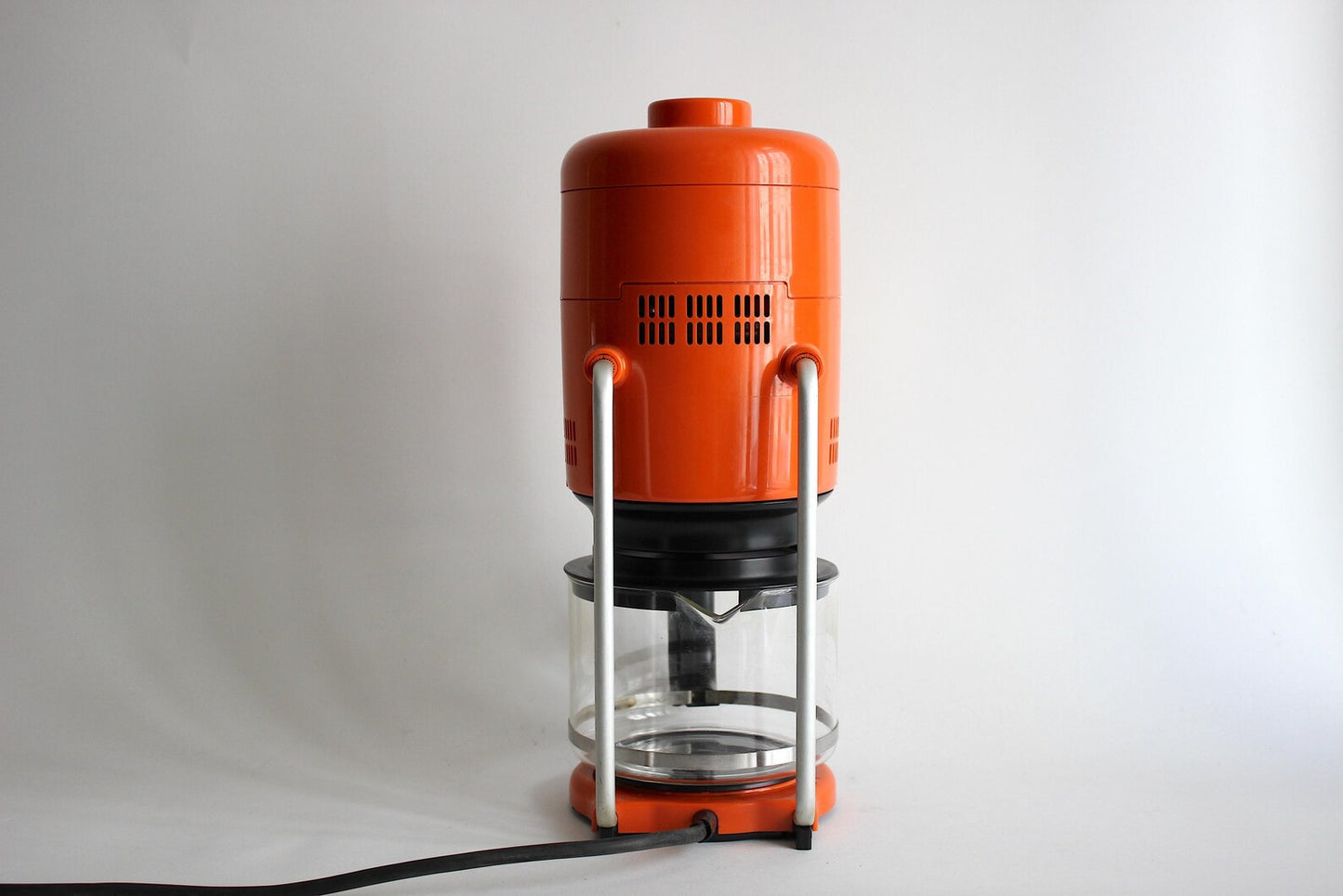 Braun KF 20 Aromaster Coffee Maker by Florian Seiffert. Germany 1972