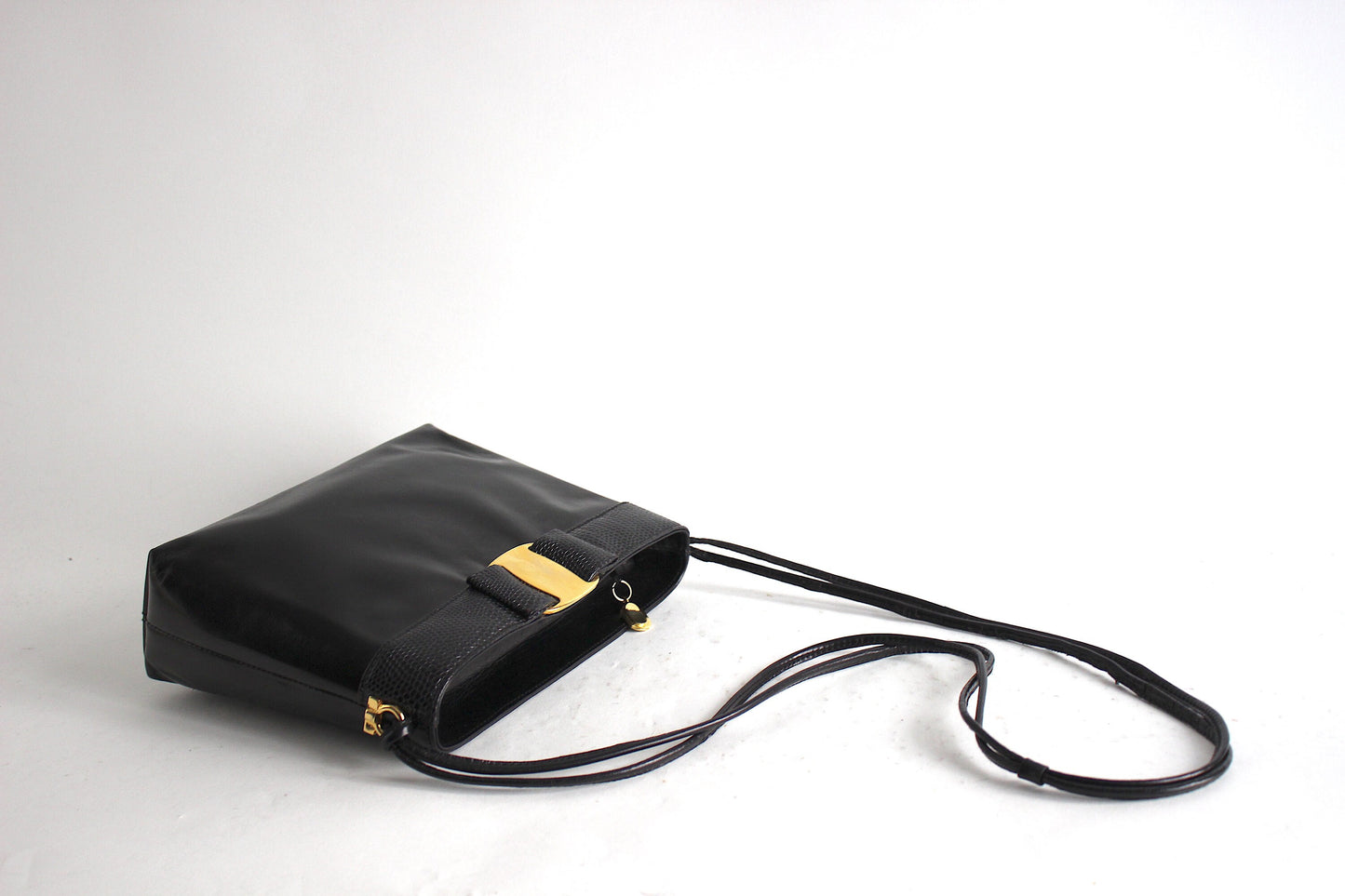 Quiet Luxury: Elegant Minimalism in a 90s Black Leather Handbag