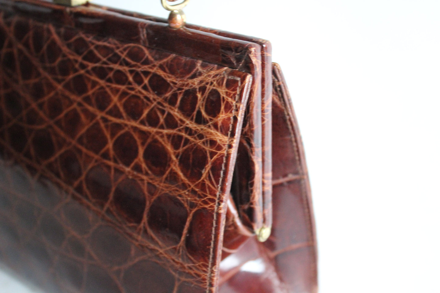 Vintage Elegance Rescued: 1960s Brown Glossy Leather Handbag from Vienna