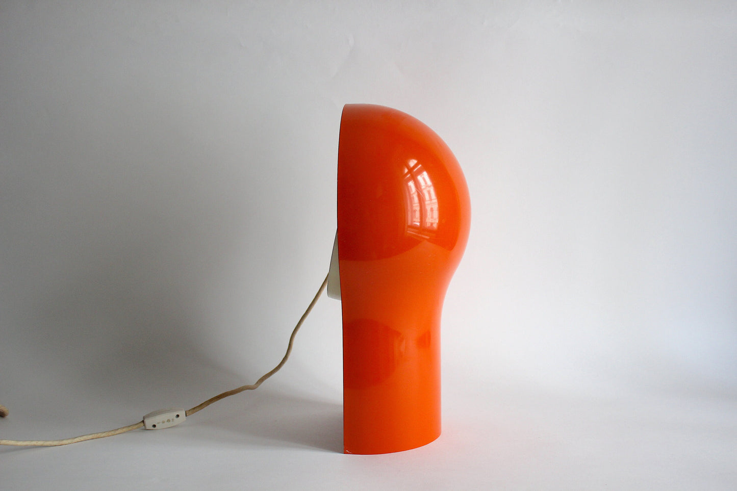 Vintage" Telegono" lamp by Vico Magistretti for Artemide Milano. Space Age. Italy, 1960s