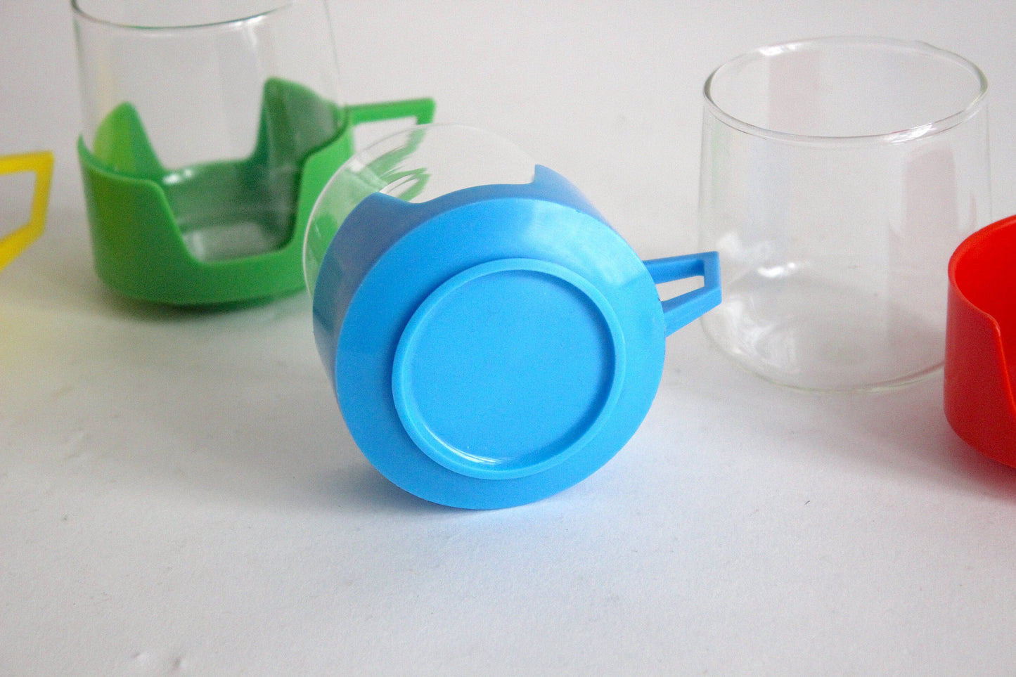Simax Czechoslovakia Colorful '70s Glass Tea Cups