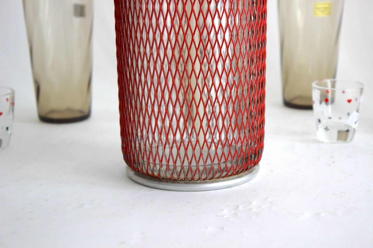 Vintage Red Soda Siphon - Classic 50s/60s Mesh Design Sparkling Water Maker