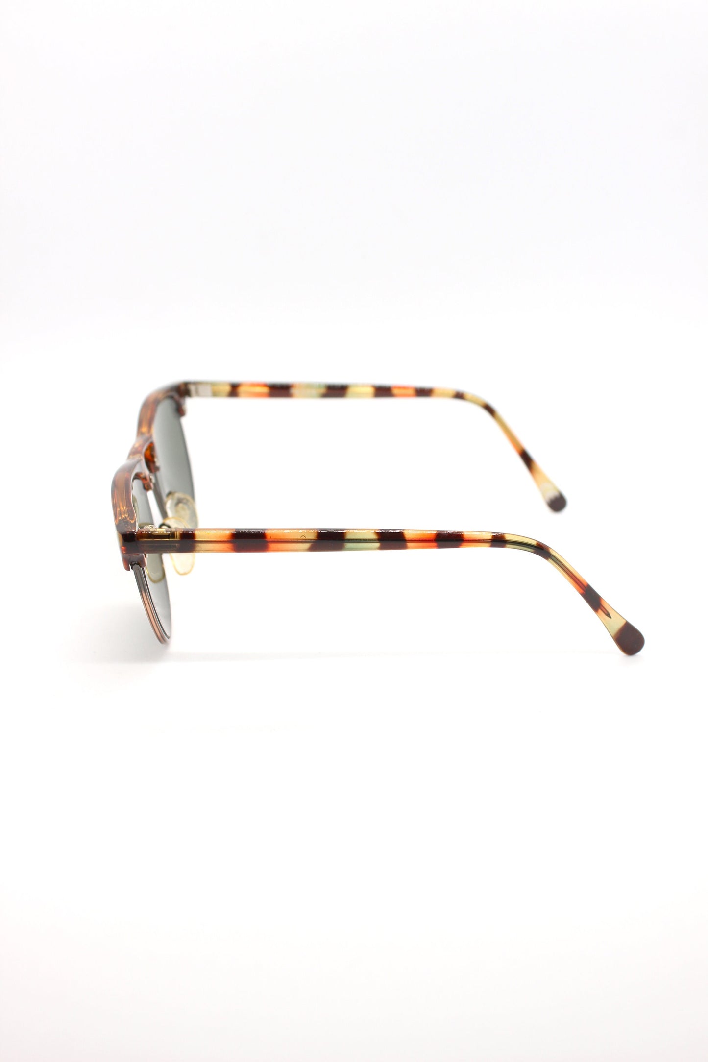 SUNMATE acetate and metal details New Vintage sunglasses