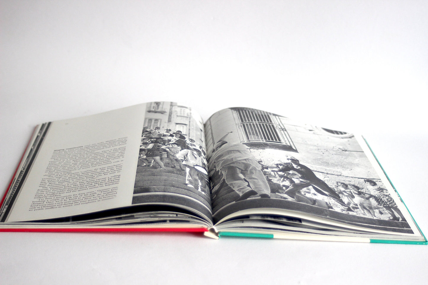 The Italians. Face of a Nation, John Phillips, 1965 / Vintage photo travel book / Photo book / Coffee table book