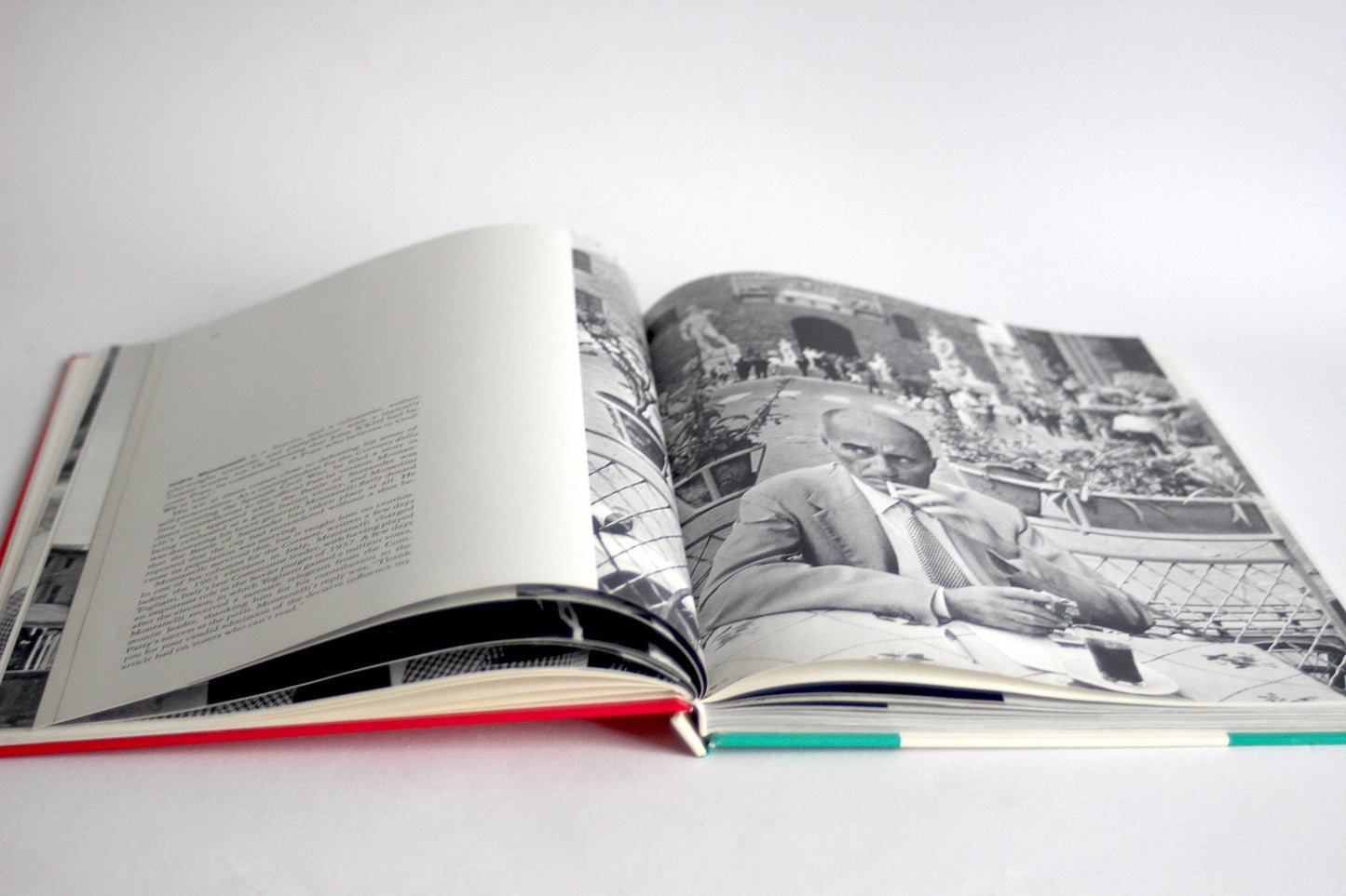 The Italians. Face of a Nation, John Phillips, 1965 / Vintage photo travel book / Photo book / Coffee table book