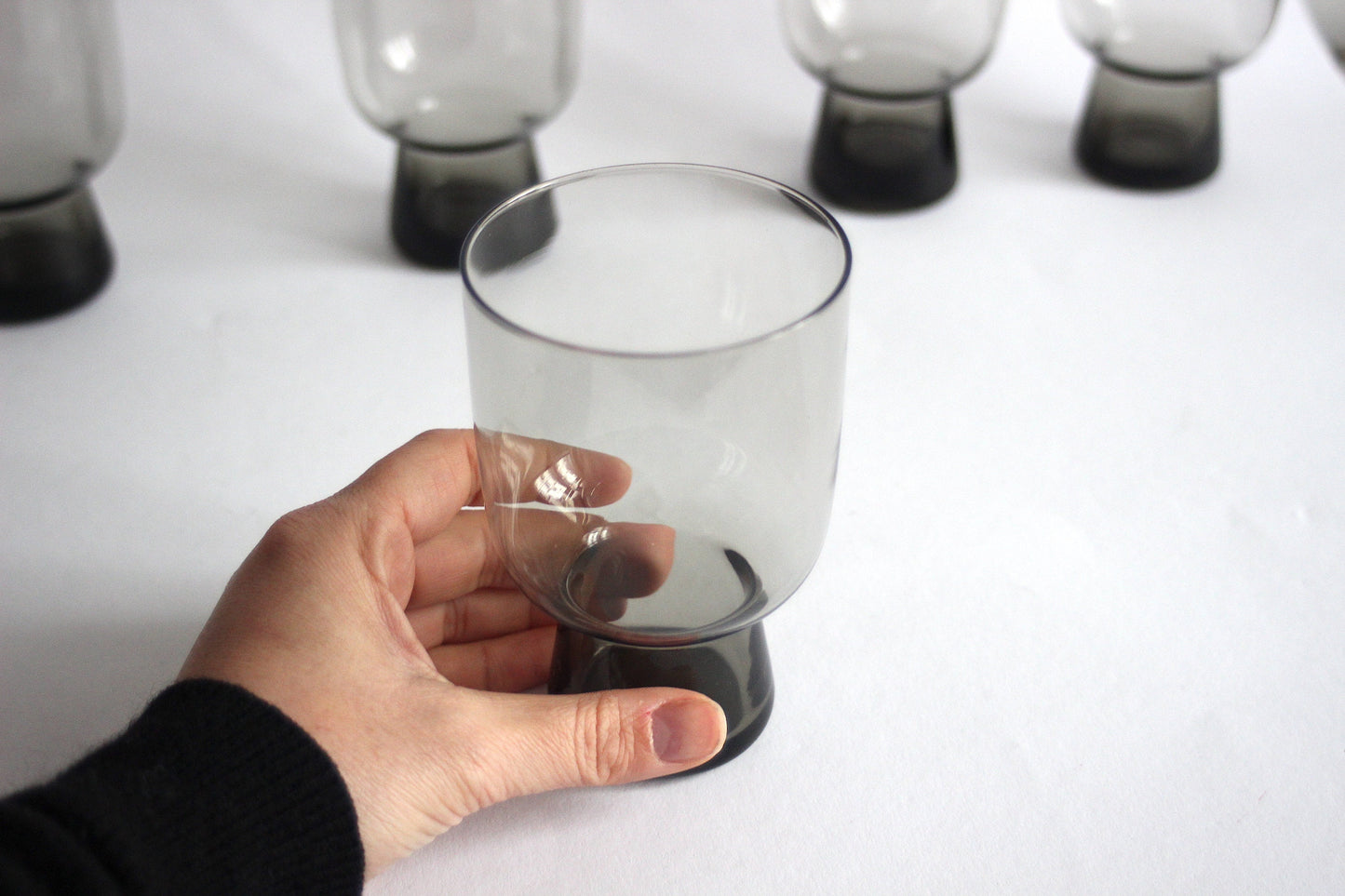 Vintage smoked blown glass set of 6 drinking glasses. Handmade, 70s. Minimalistic style