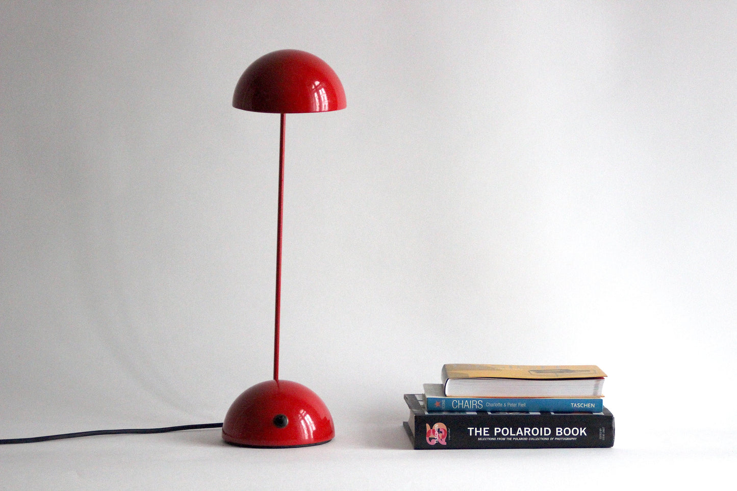 Vintage Minikini table lamp by Barbieri & Marianelli for Tronconi Illuminazione, Italy 1981.