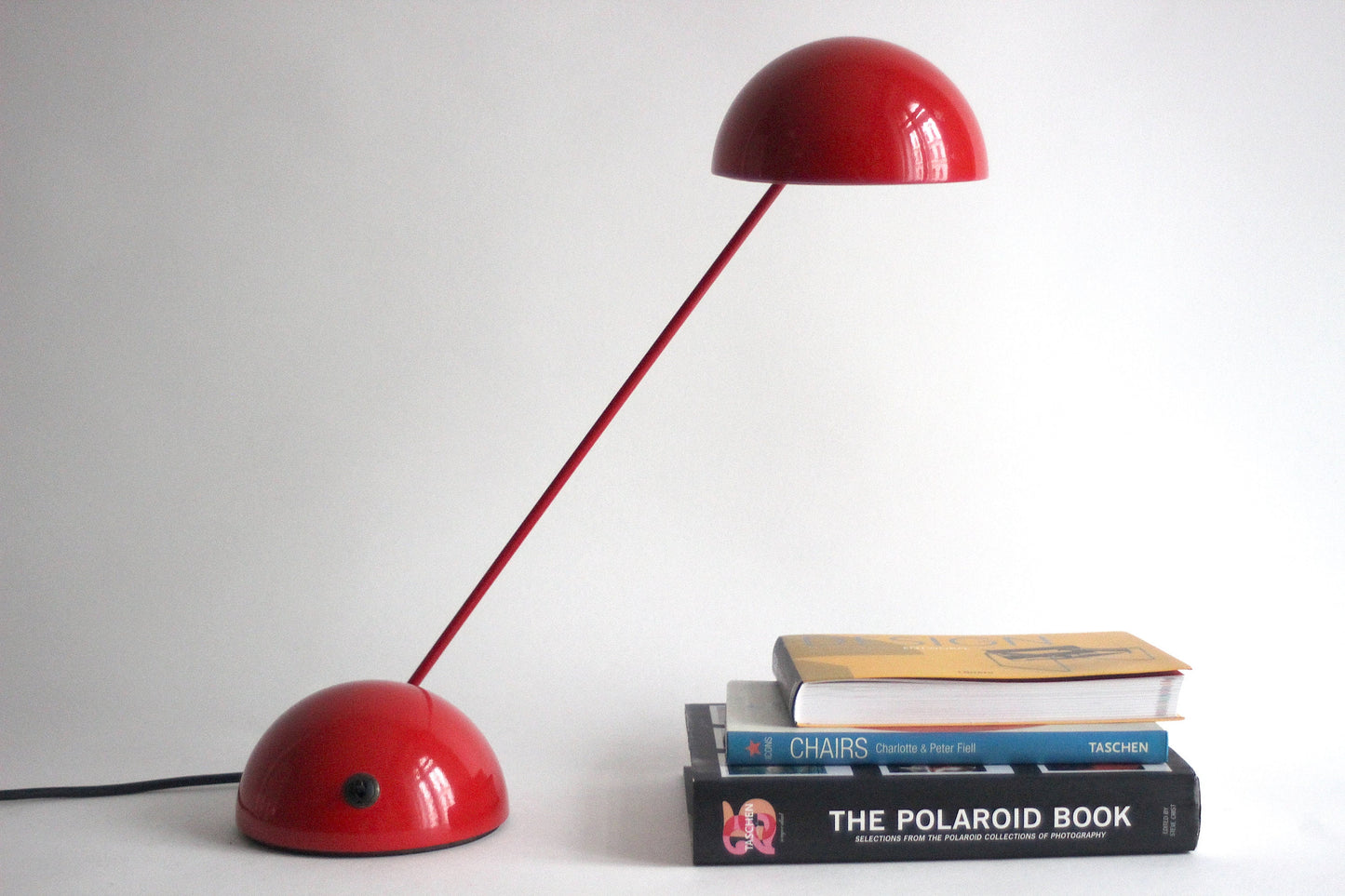 Vintage Minikini table lamp by Barbieri & Marianelli for Tronconi Illuminazione, Italy 1981.