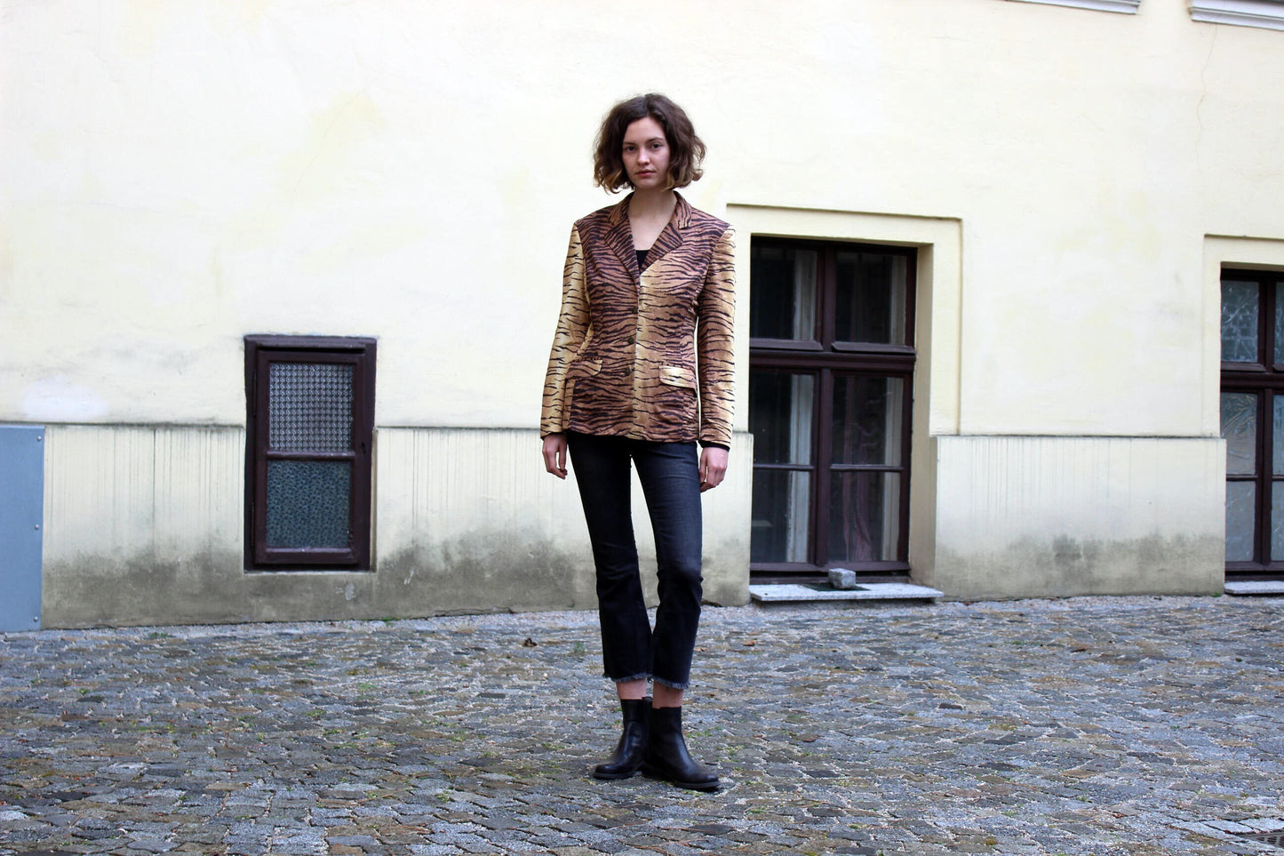 Moschino Jeans Tiger print blazer. Animal Print 90s Blazer