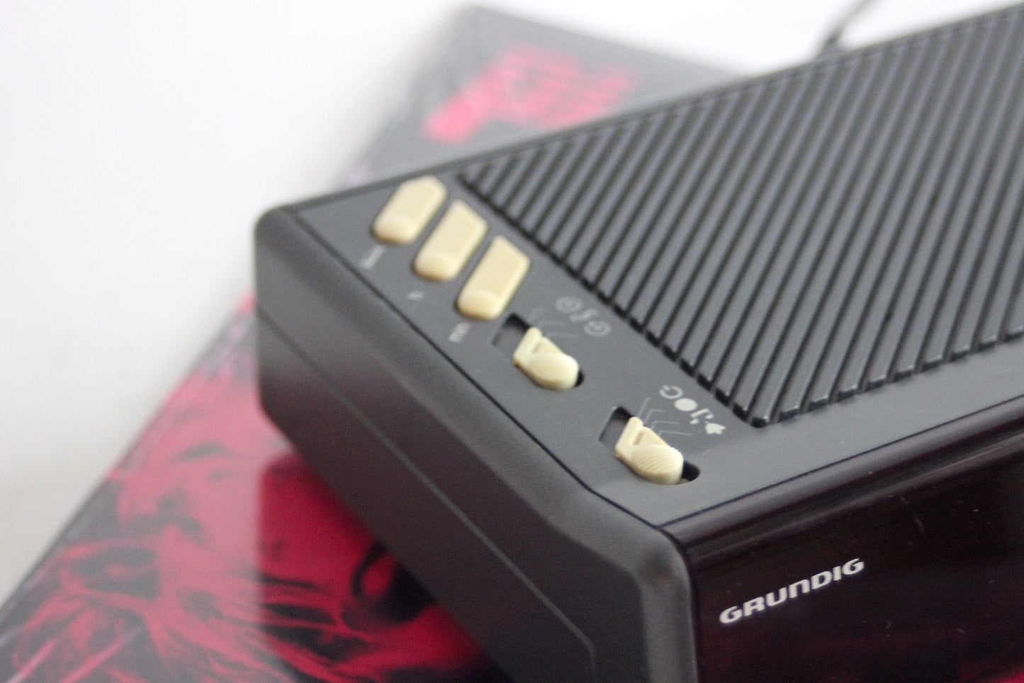GRUNDIG SONOCLOCK 24 clock radio. Germany 1983-1985
