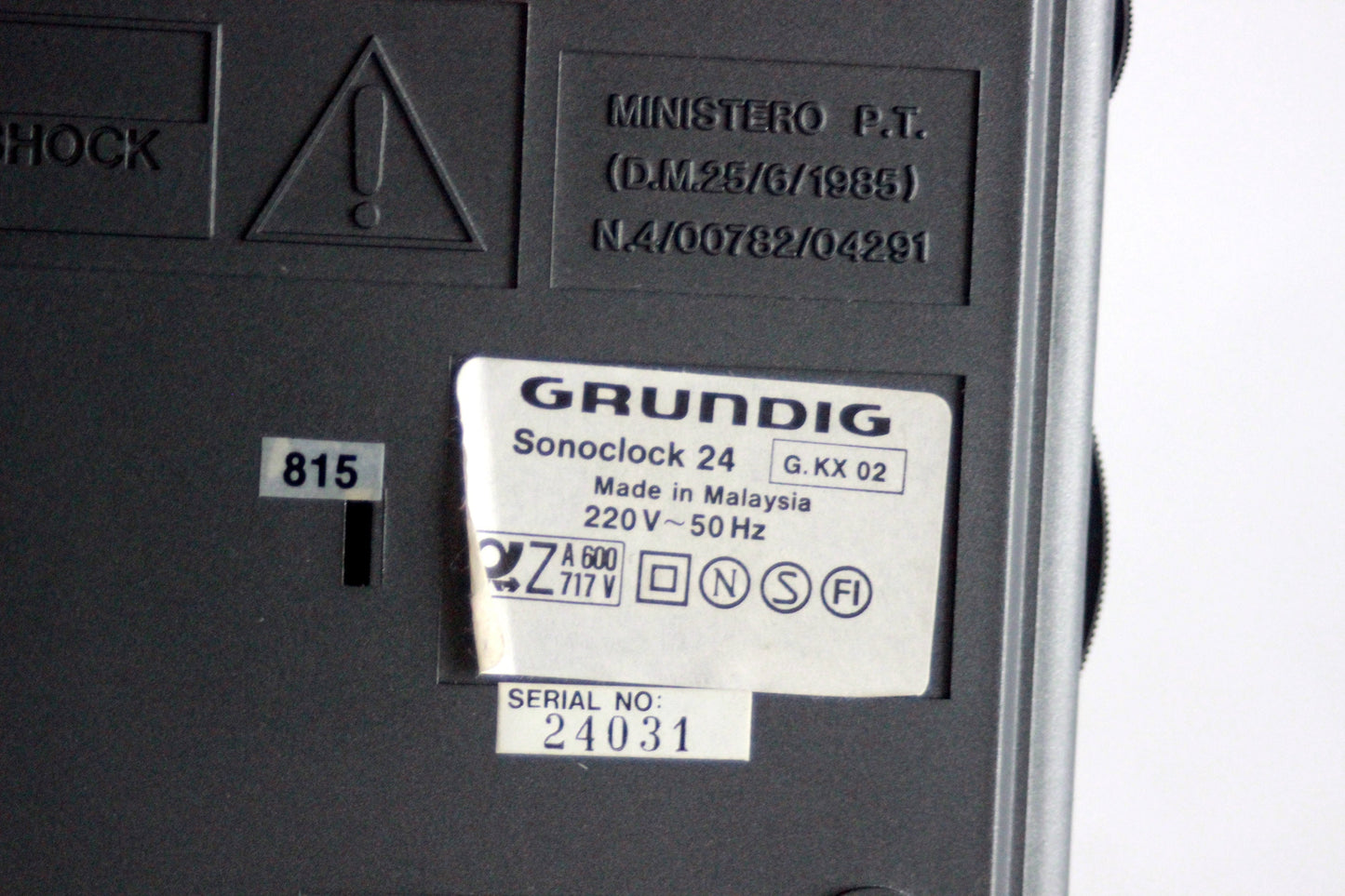 GRUNDIG SONOCLOCK 24 clock radio. Germany 1983-1985