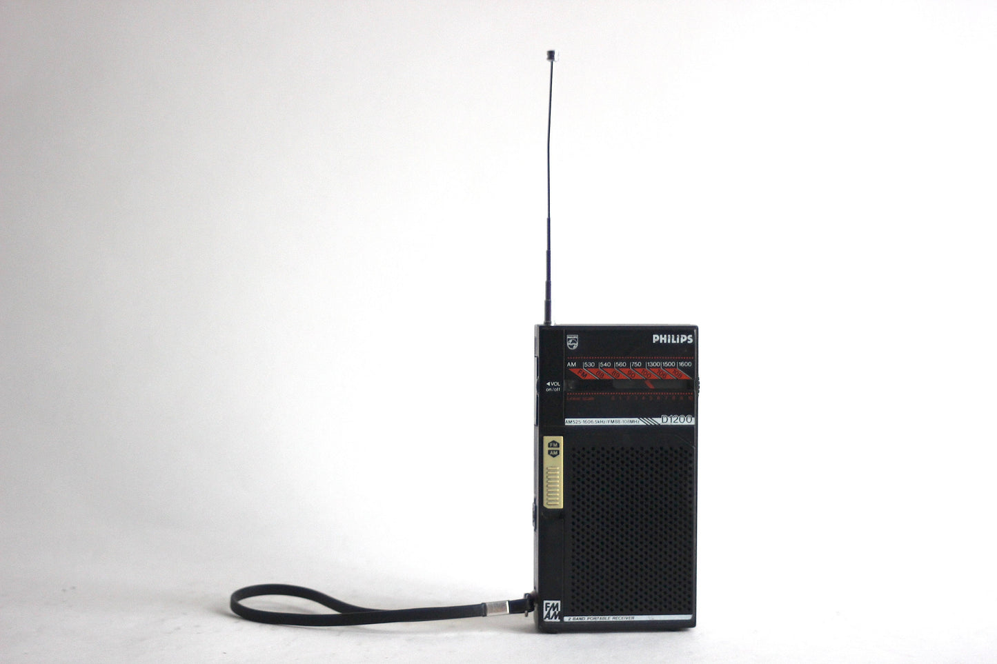 PHILIPS D1200 Pocket Radio. Hong Kong 1985.