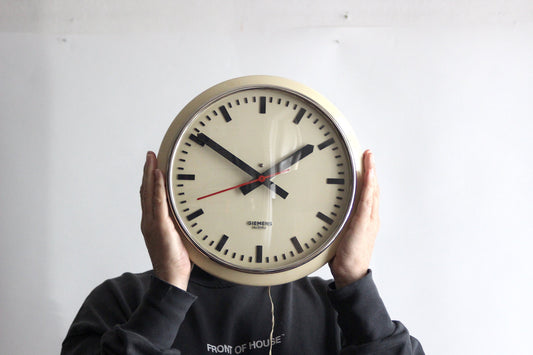 SIEMENS AUSTRIA factory / workshop wall clock. Austria 1950s. Completely original and serviced