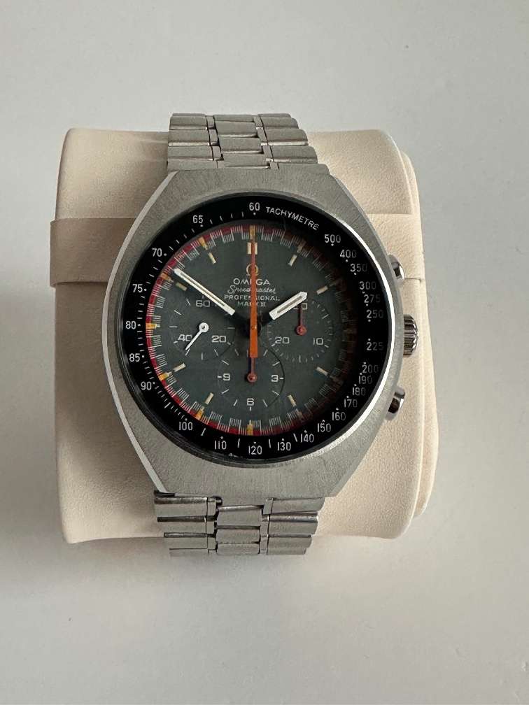 OMEGA Speedmaster Mark II "Racing Dial" - Vintage 1969 - Reference 145.014