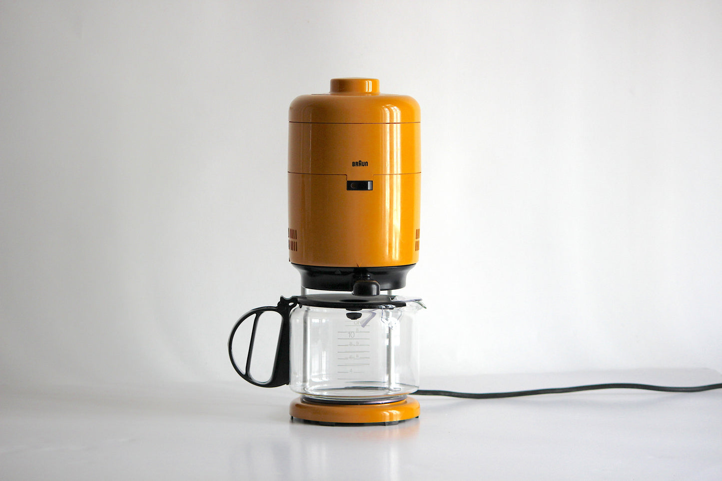 Braun KF 20 Aromaster Coffee Maker by Florian Seiffert. Germany 1972