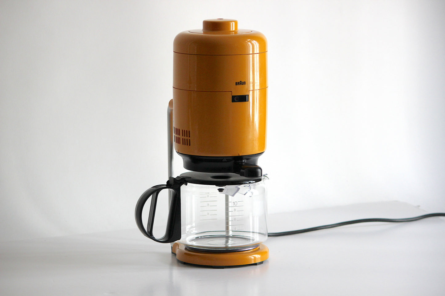 Braun KF 20 Aromaster Coffee Maker by Florian Seiffert. Germany 1972