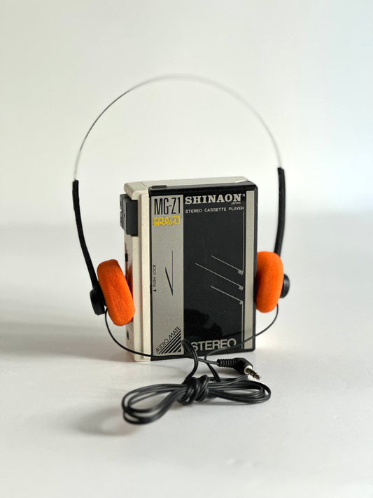 SHINAON MG Z-1 audio mate stereo cassette player – made in Japan, with new orange foam headphones – 1980s