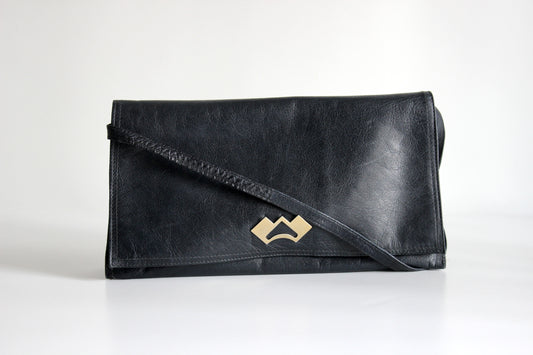 Isabella – 80s navy leather shoulder clutch with geometric brass clasp