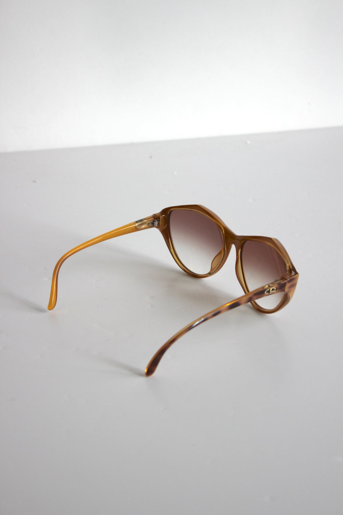 CHRISTIAN DIOR OPTYL 80's Mod. 2234-10 Vintage sunglasses