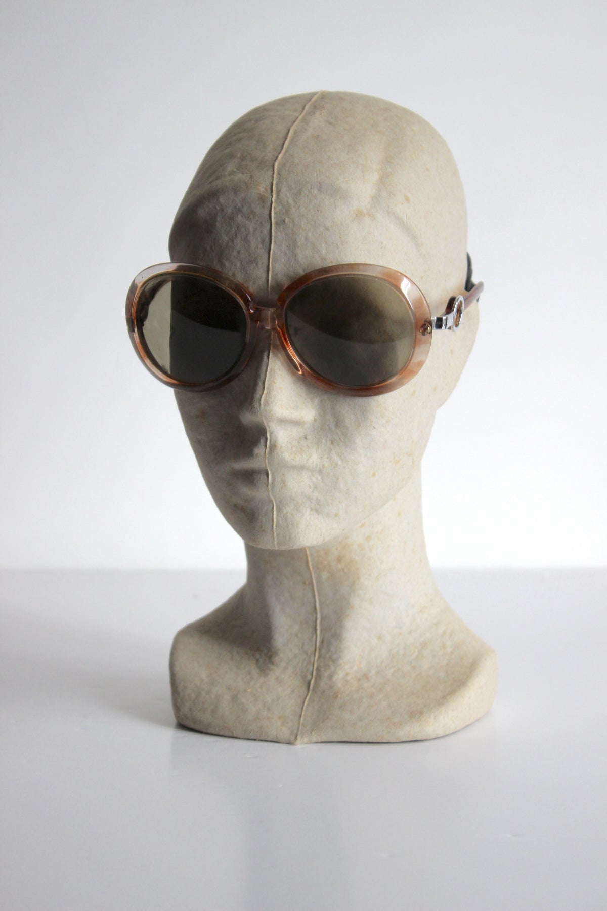 Vintage Silhouette Mod. 565 Sunglasses – 1970s Austrian Eyewear