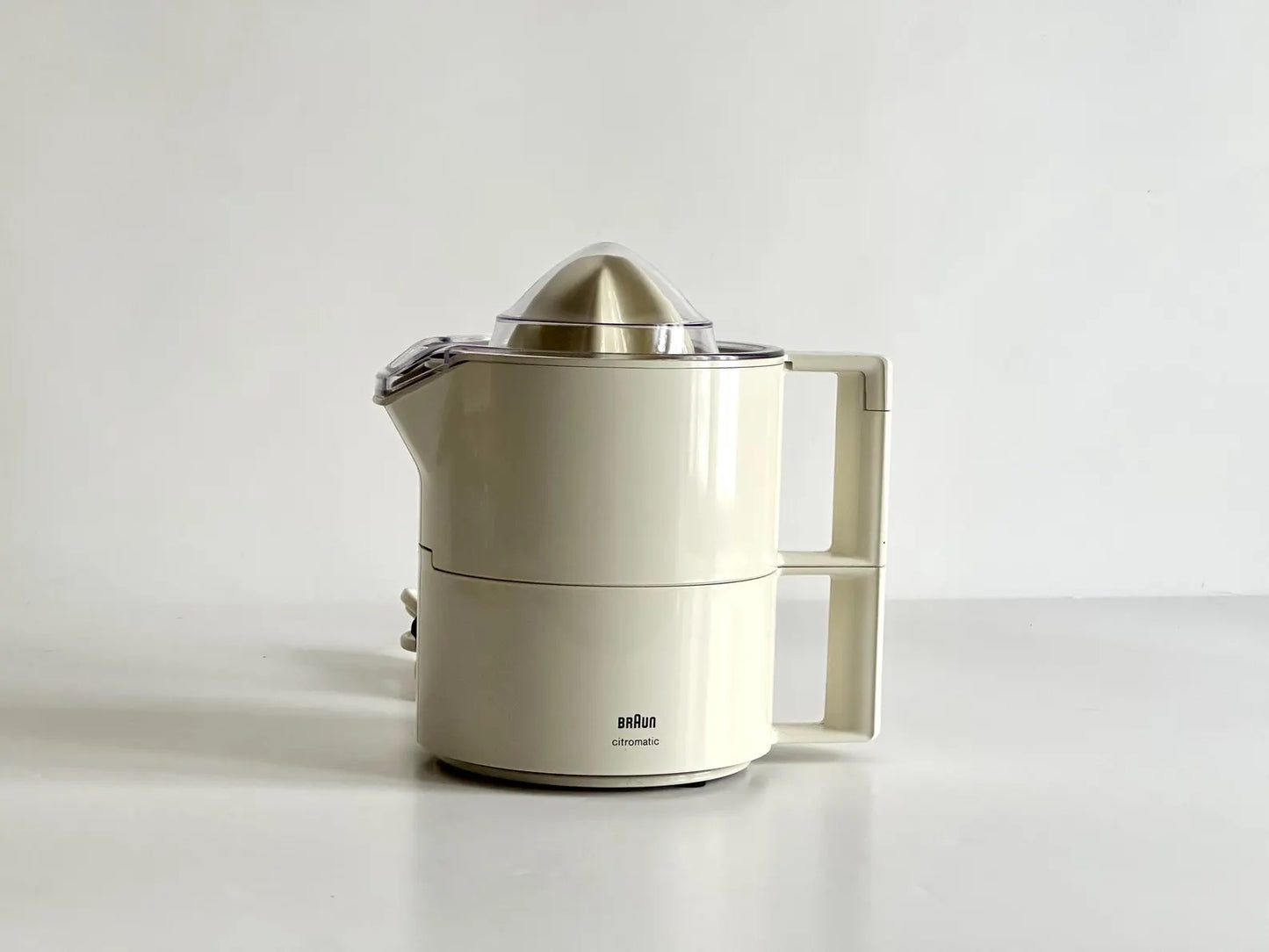 Braun Citromatic Plus MPZ5 citrus juicer. Ludwig Littmann (1985)
