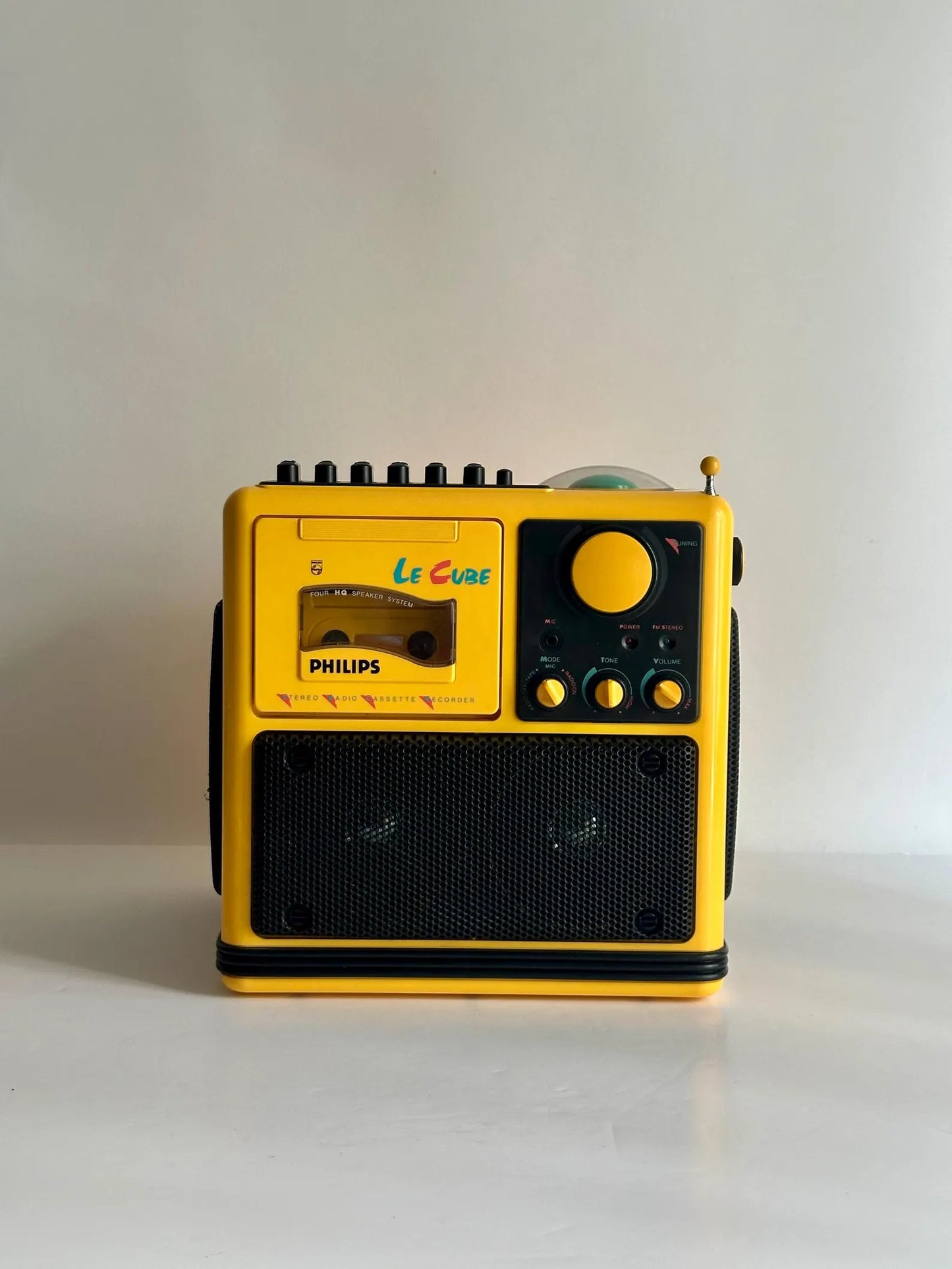 Philips Le Cube D-8080/02. Portable Radio, Cassette Tape Player, Vintage Boombox. 1985. Serviced, memphis design icon.