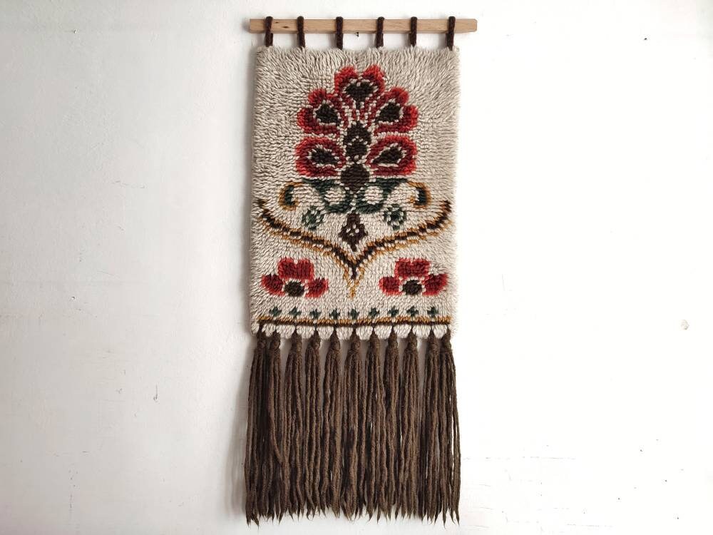 Rya style German wool wall rug. Handmade 60s/70s