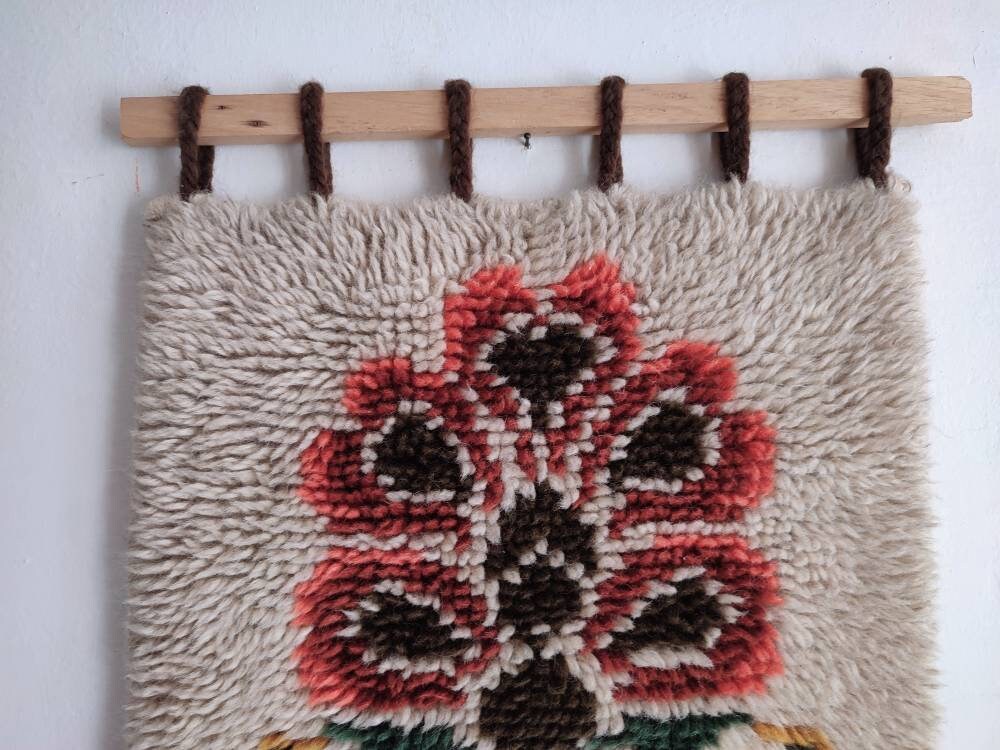 Rya style German wool wall rug. Handmade 60s/70s