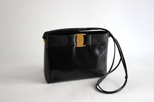Quiet Luxury: Elegant Minimalism in a 90s Black Leather Handbag