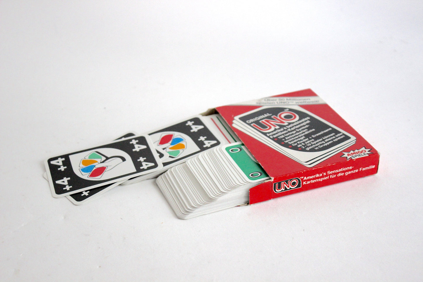Vintage 1980s UNO Game by Amigo Spiel - Complete Set with Original Packaging