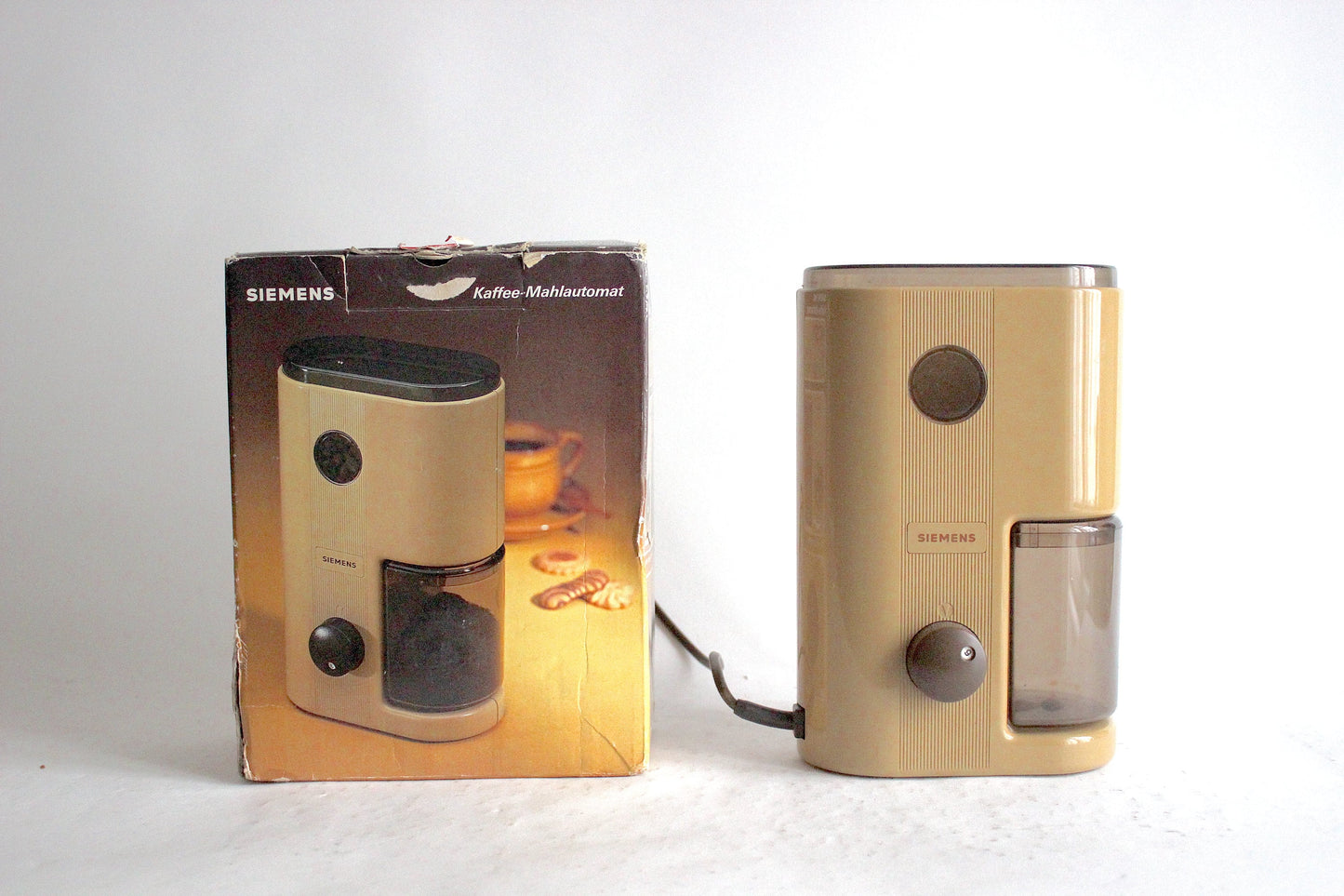 Vintage Siemens MC 2705 Electric Coffee Grinder - 1970s German Engineering with Original Packaging