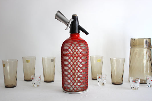 Vintage Red Soda Siphon - Classic 50s/60s Mesh Design Sparkling Water Maker