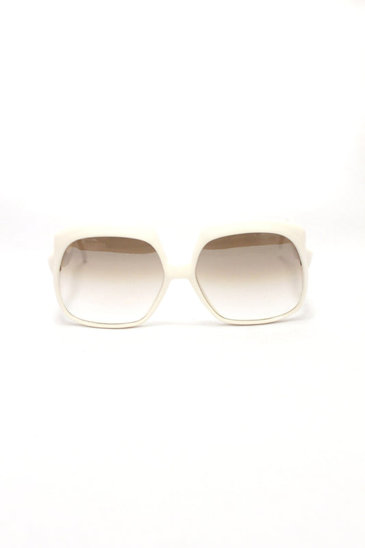 WHITE VINTAGE SUNGLASSES never worn. White frame with gradient lenses