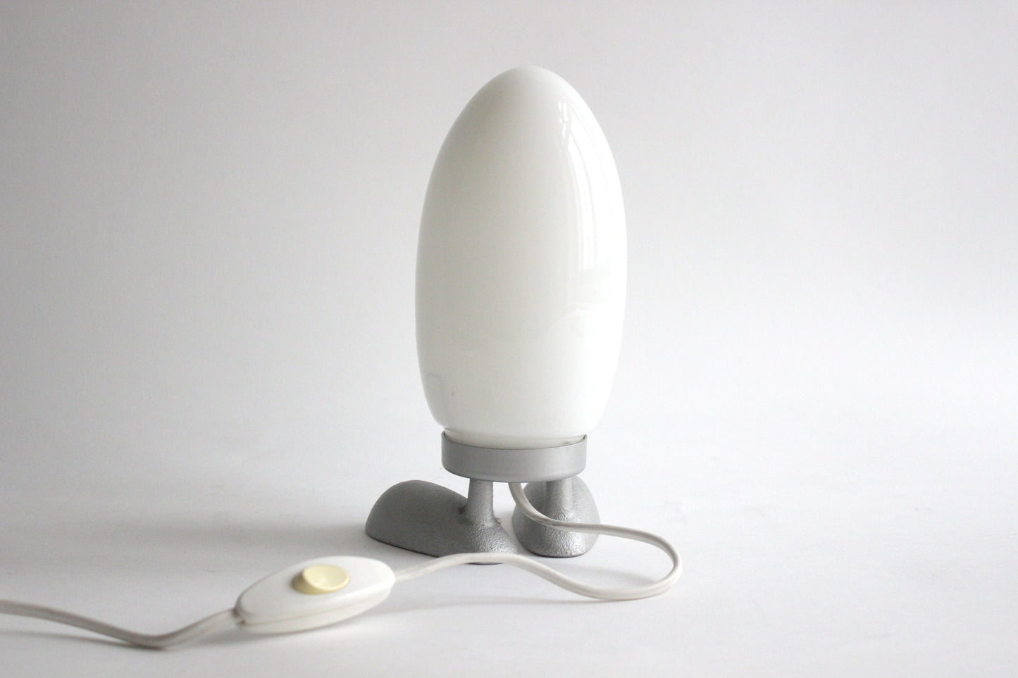IKEA 90s Egg Fjorton lamp by Tatsuo Konno - Minimalistic style, postmodern style.