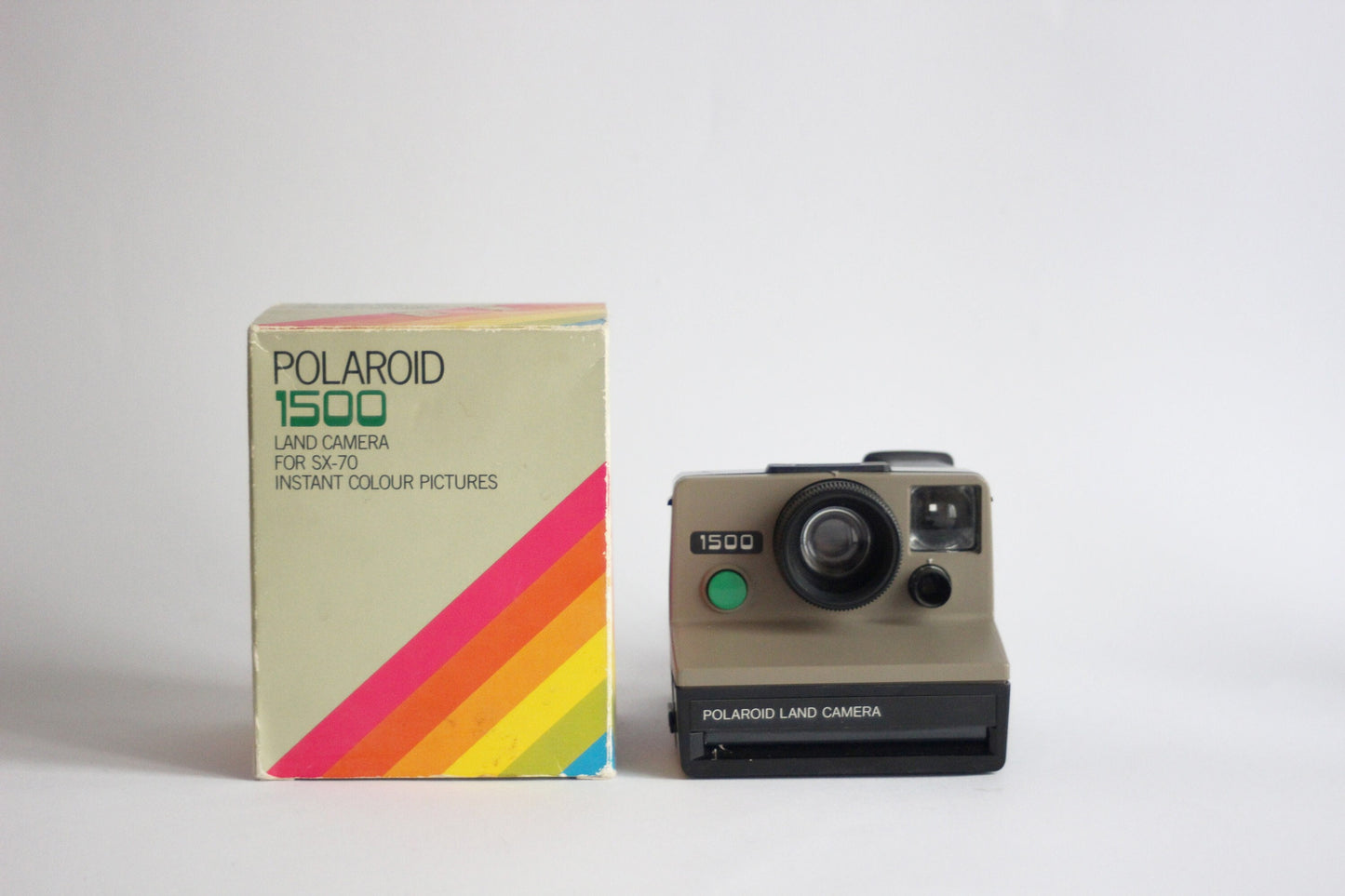 Polaroid 1500 Land Camera + Original Box. UK 1977.