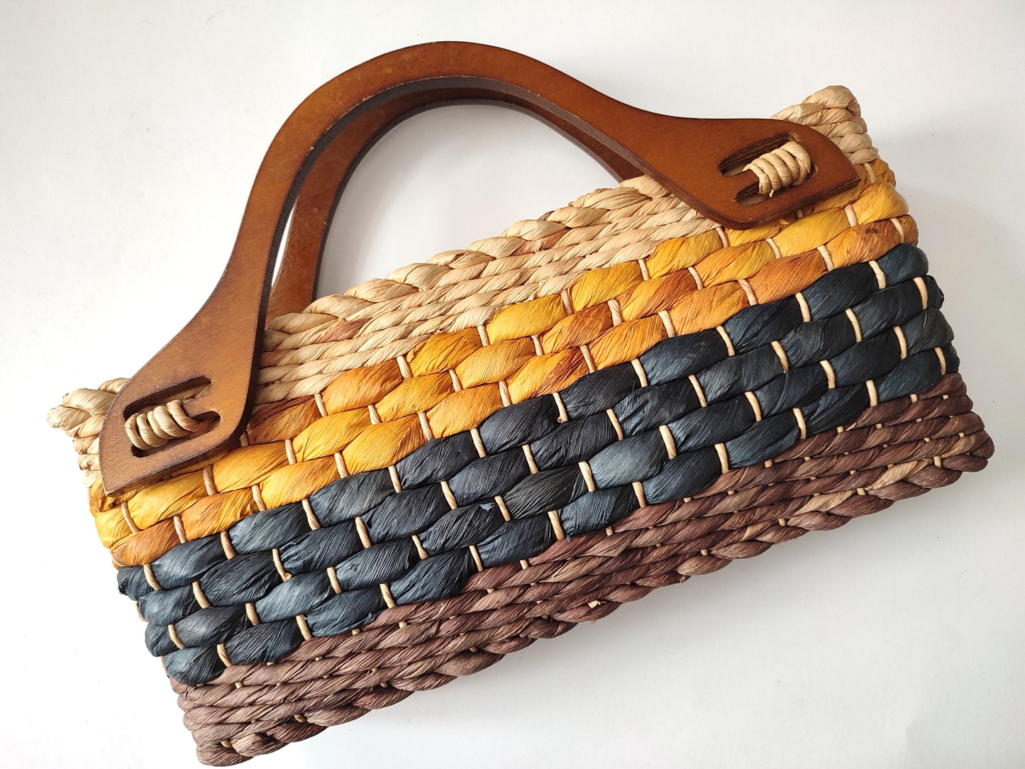 Straw bag with wooden handles. 90s