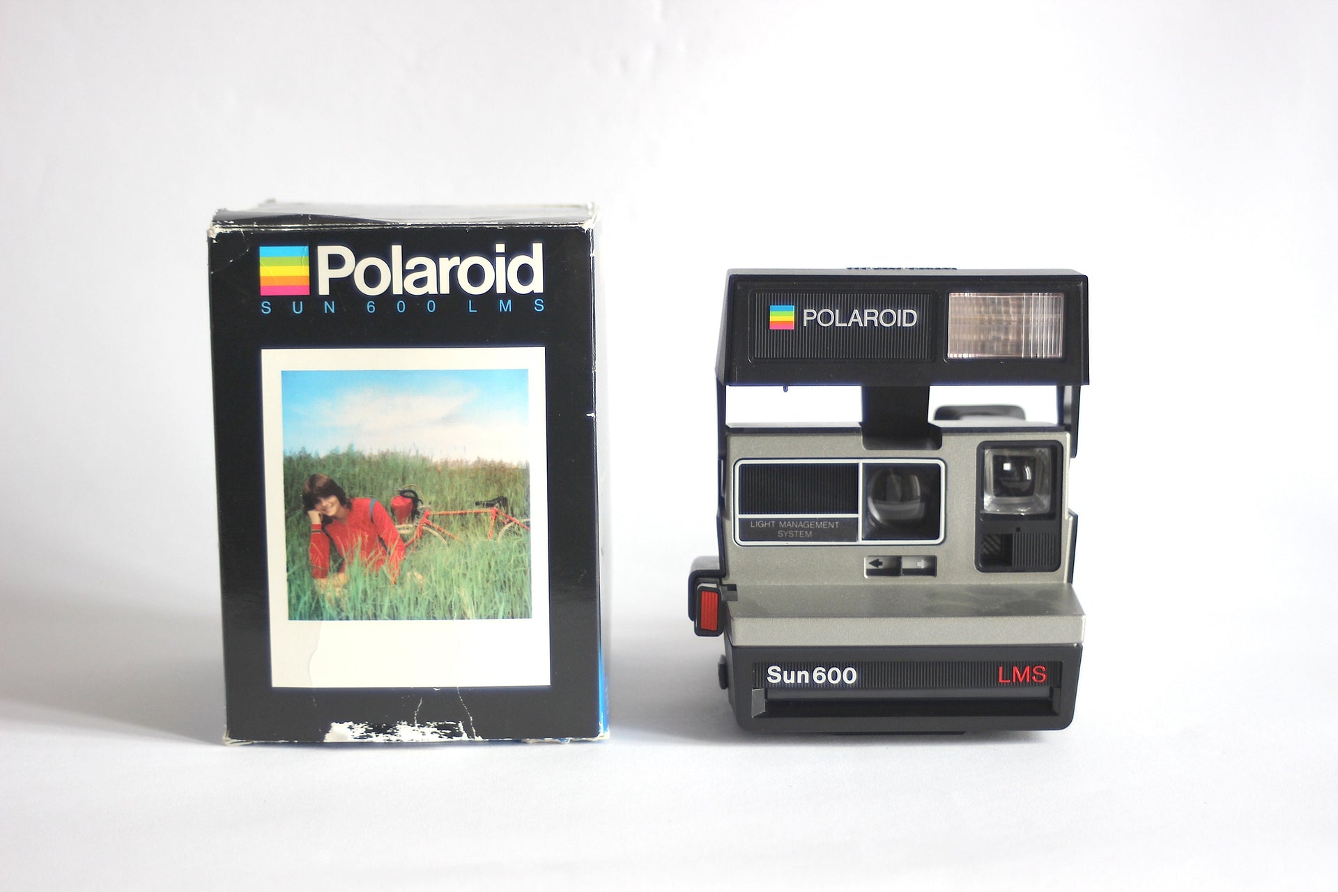 Polaroid Sun 600 LMS with original box – Vintage and Other Things