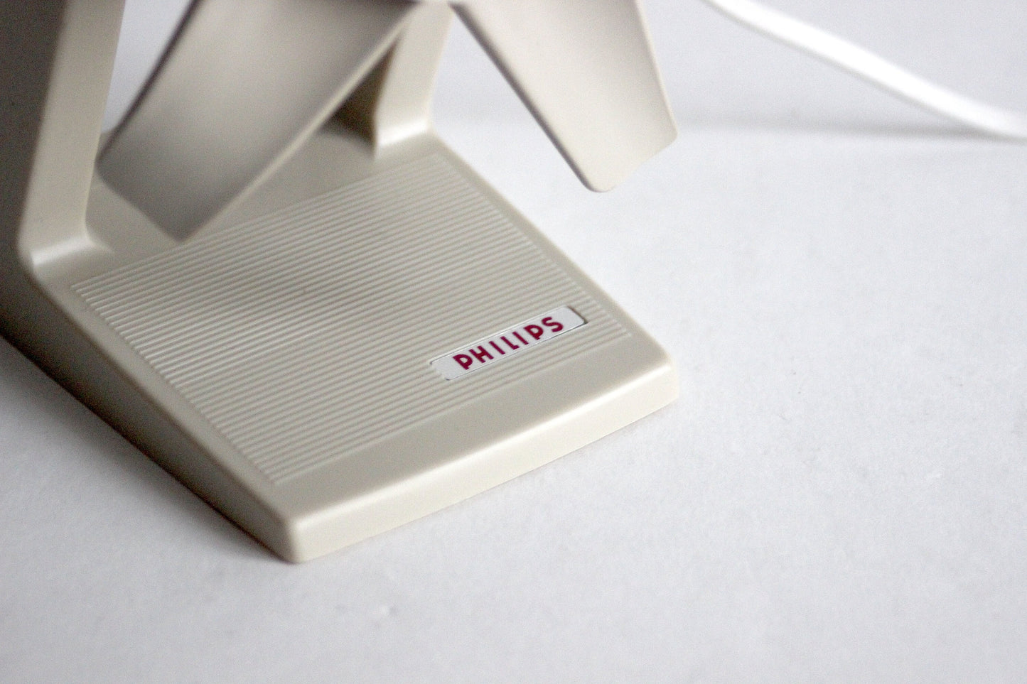 Philips HZ 5170 desk fan. Holland 1964. European Functionalist / Rationalist Design.